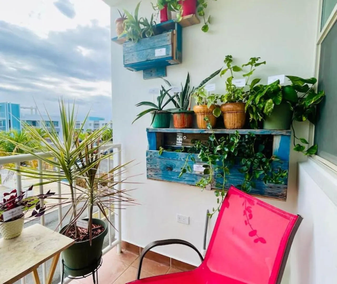Pothos Beach Ph 3Br Apt W Rooftop W Pool Access Isabela Appartement