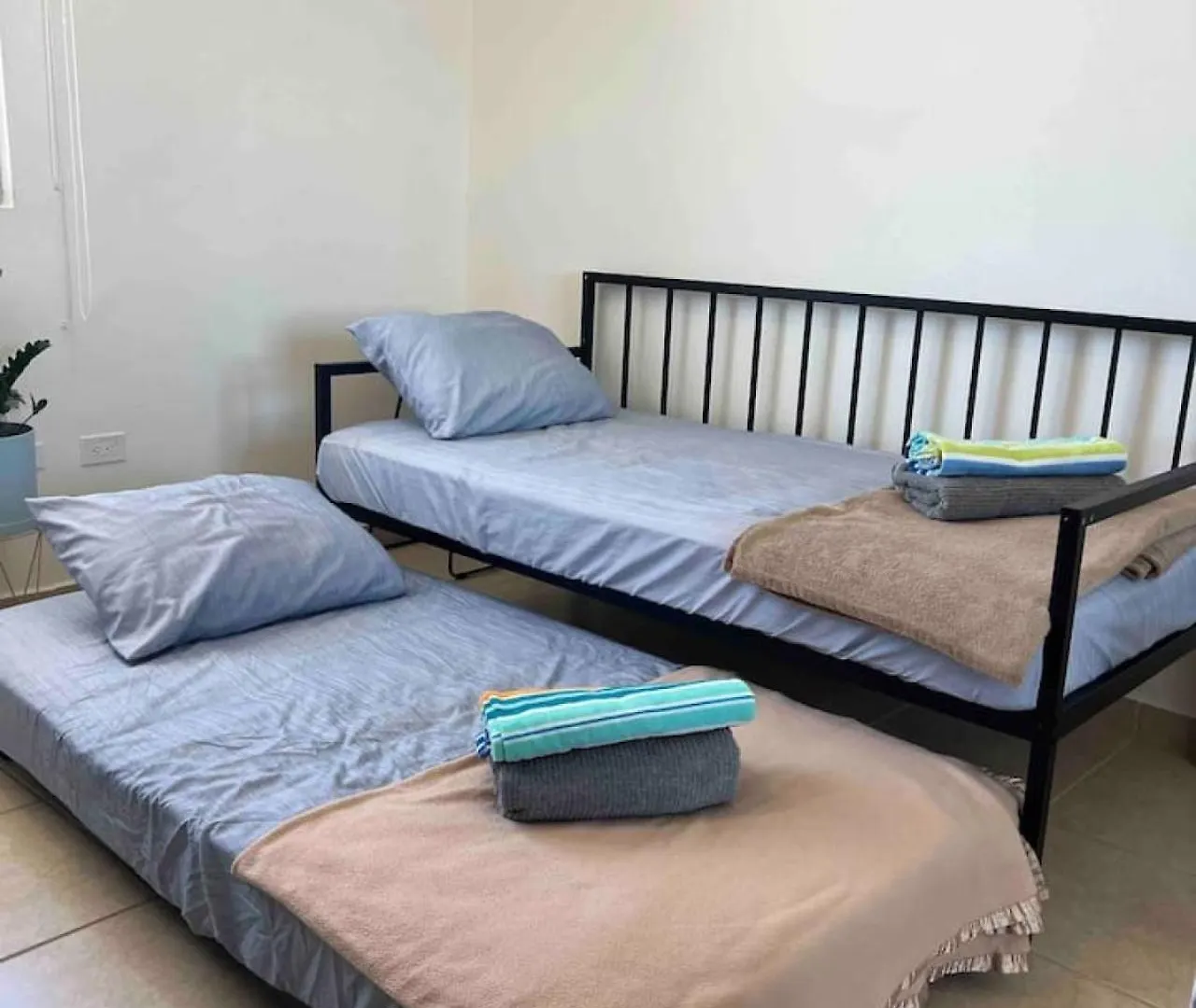 Pothos Beach Ph 3Br Apt W Rooftop W Pool Access Isabela Appartement